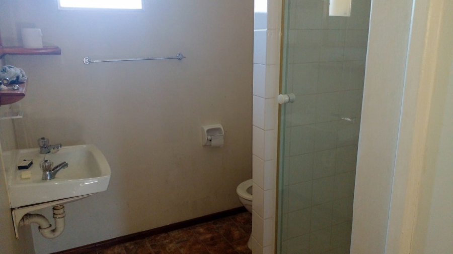 To Let 3 Bedroom Property for Rent in Pinelands Western Cape